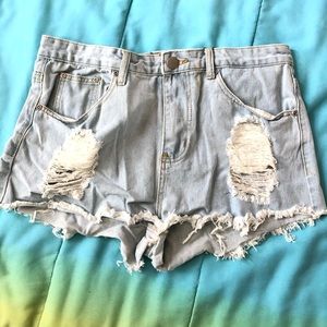 Light wash distressed high waist denim shorts